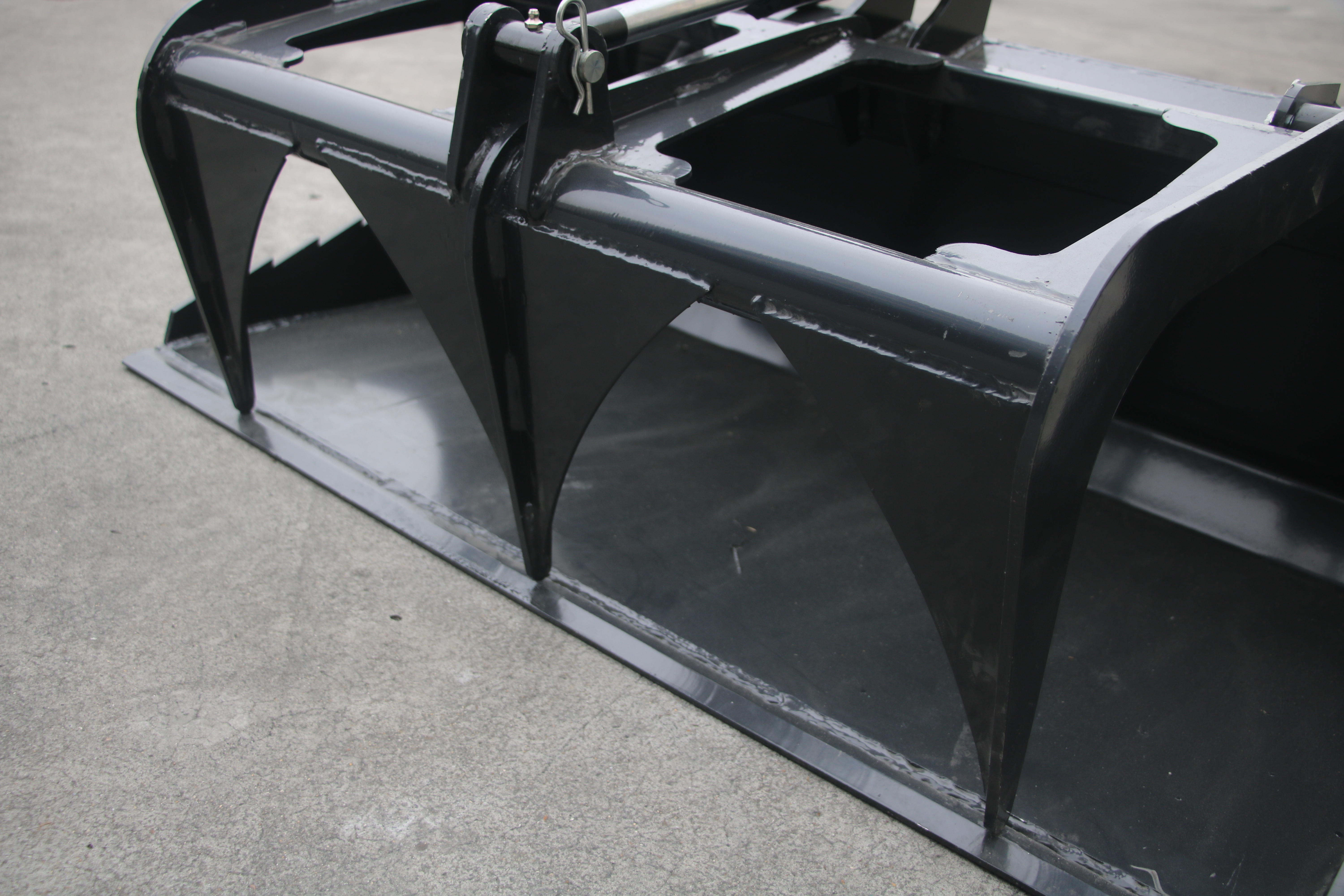 44" Mini Skid Steer Stump Grapple Attachment