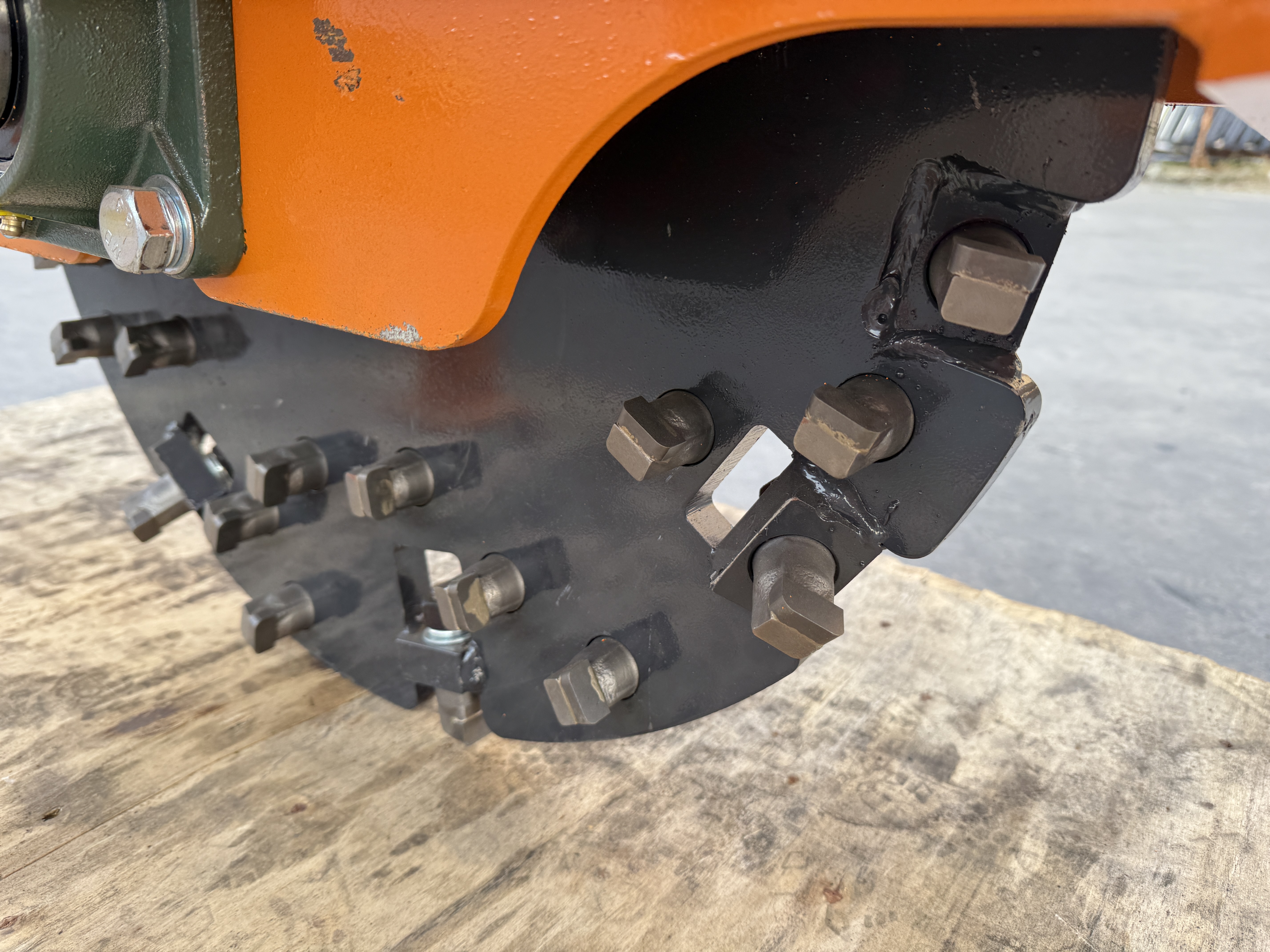 24" PTO 3-Point Stump Grinder for Category 1 Tractors Hydraulic Flywheel Arborist Wood Removal Tool